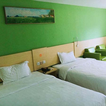 7Days Inn Guangzhou Panyu Chimlong South Railway Station Ngoại thất bức ảnh