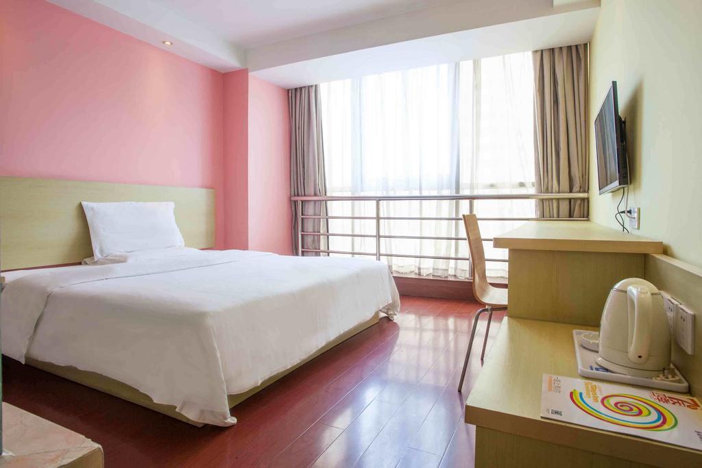 7Days Inn Guangzhou Panyu Chimlong South Railway Station Phòng bức ảnh